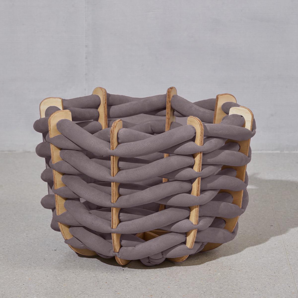 (L) Hull Basket in Graphite Ultra suede